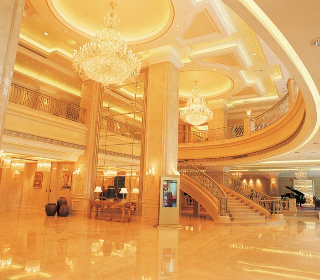 Central International Hotel Shanghai Exterior photo