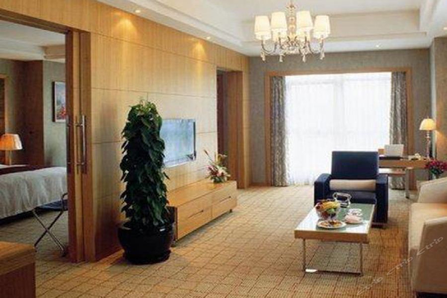 Central International Hotel Shanghai Exterior photo